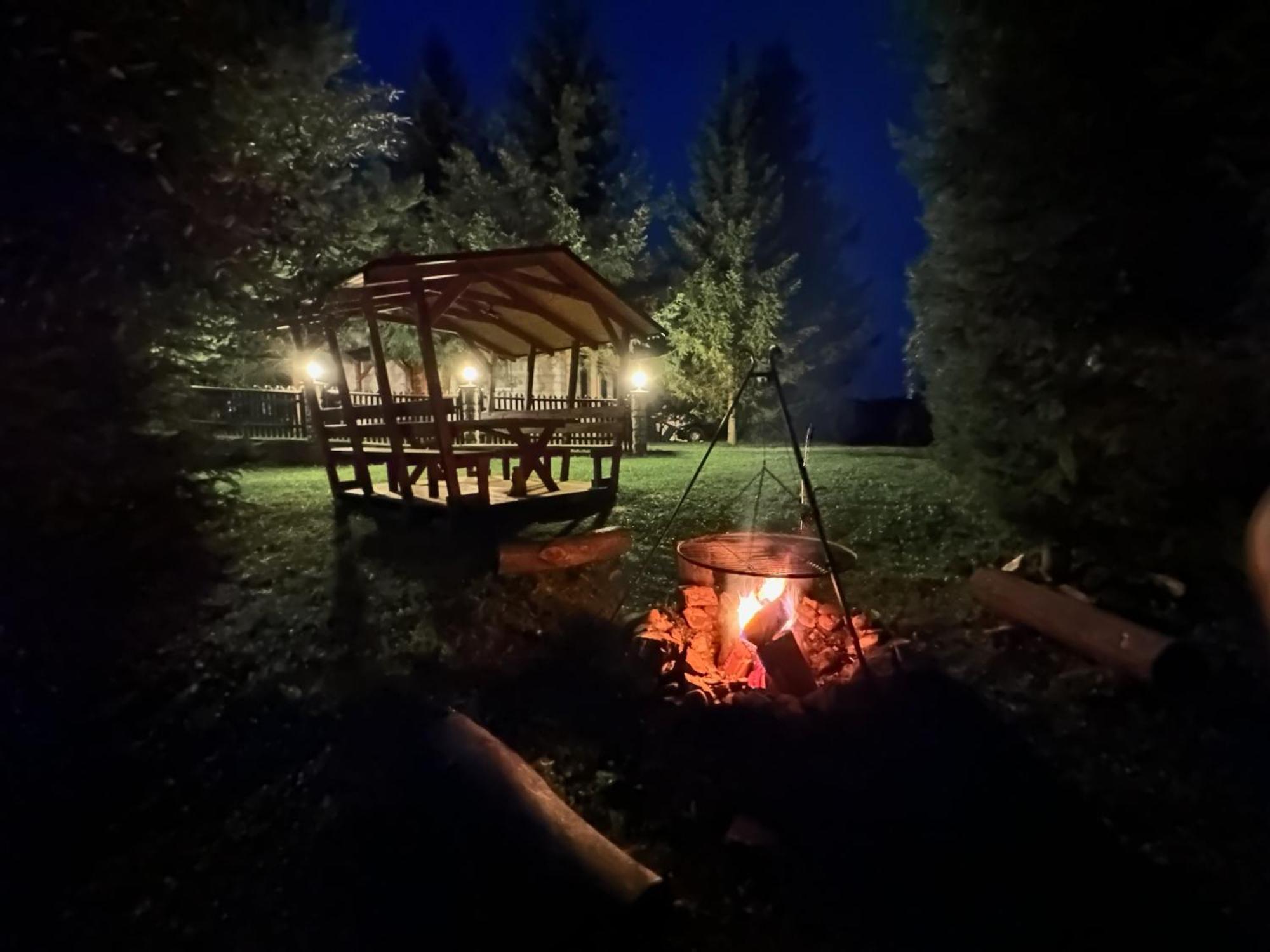 Urocza Chata Z Sauna W Bieszczadzkim Parku Krajobrazowym Bukowiec  Extérieur photo